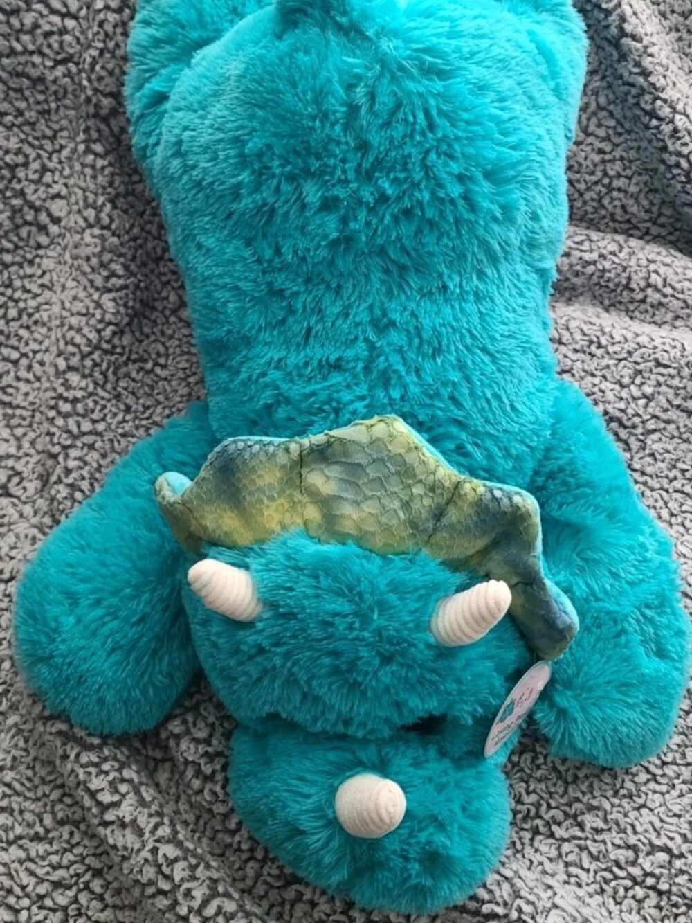 NWT 🦖🦕Oversized Plush Triceratops Turquoise Dinosaur Super Soft Stuffed Animal